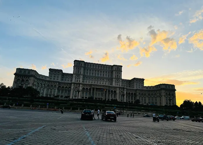 Parliament Retreat - Urban Hideaway Апартаменти *