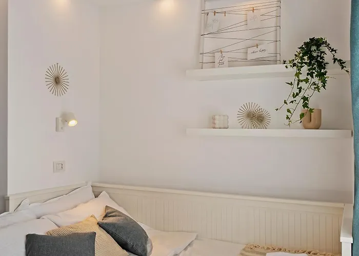 Апартаменти Parliament Retreat - Urban Hideaway Бухарест